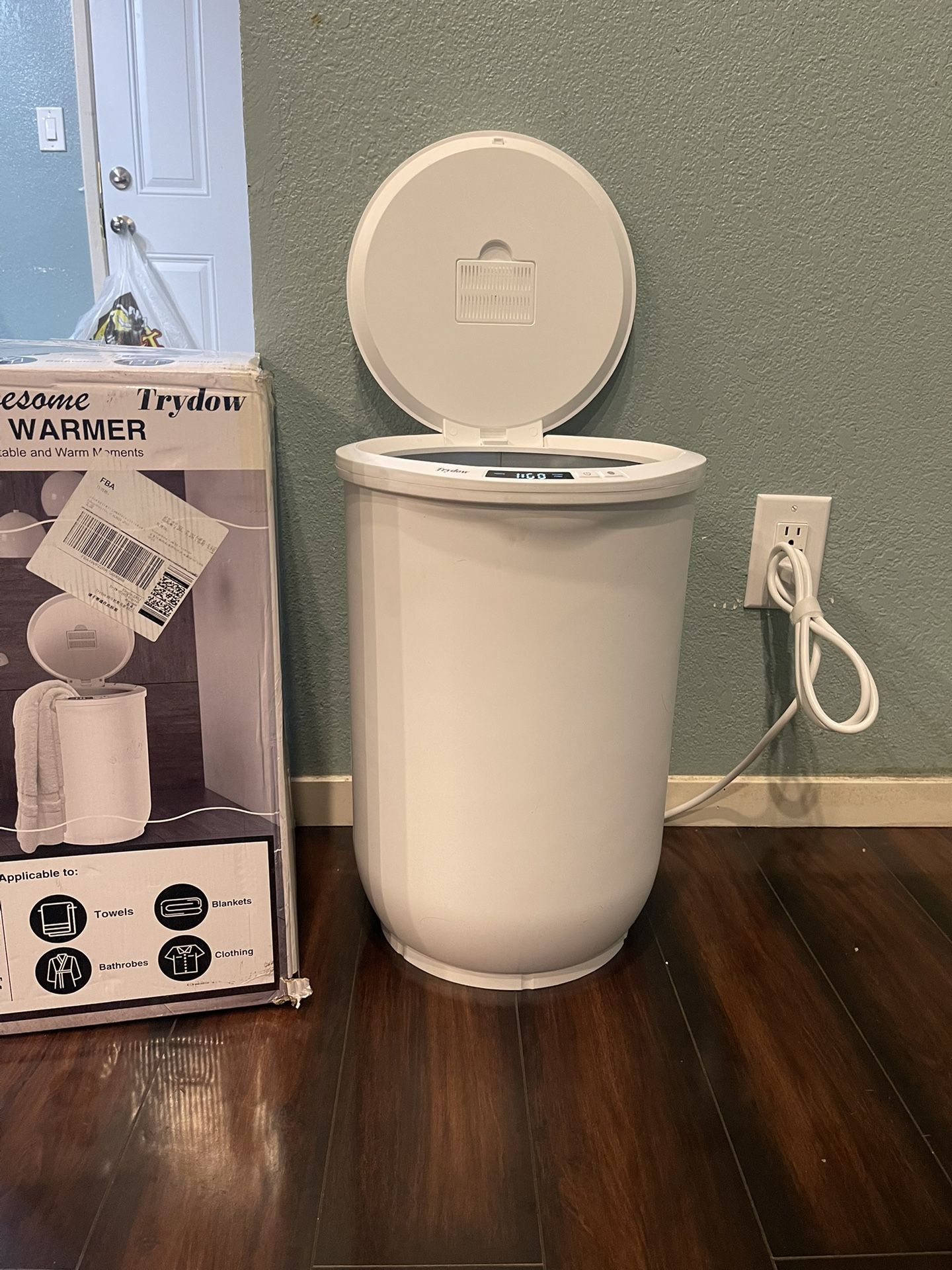 Trydow Towel Warmer