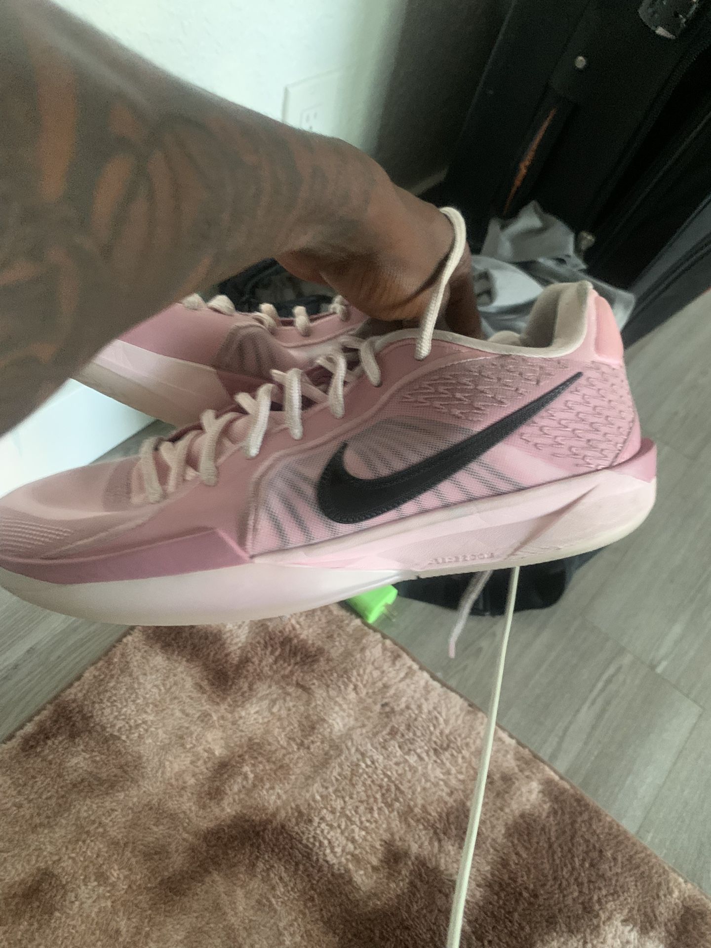 Sabrina 1s Pink