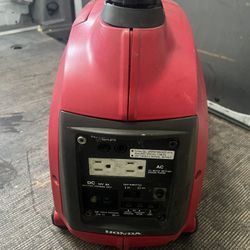 Honda EU1000 generator , Quiet, 1000 watts, Good condition, Work perfectly 