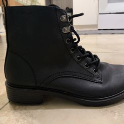 Serra Boots