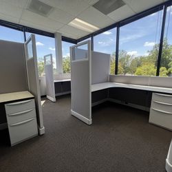 Refurbished Office Cubicle