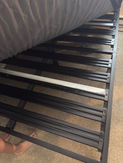 Metal full bed