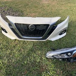 Front Bumper Cover & Headlight 2019-2022 Nissan Altima 