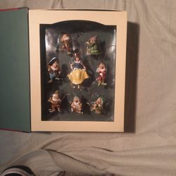 Disney Smow White And 7 Dwarfs Christmas Storybook Ornament Collection Retired 