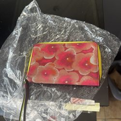 Women Wallet ( Marc By Marc Jacobs 