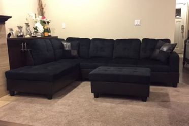 Black Microfiber Sectional Couch And Ottoman 
