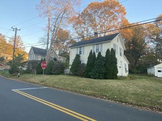 Single Family House For Sale 