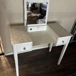 Vanity With Free Pink Rolling Chair 