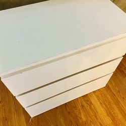 IKEA 3 drawer dresser white