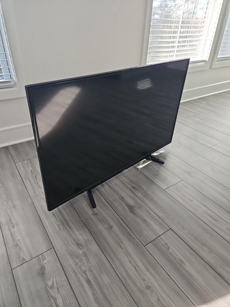 TOSHIBA 49 LED TV 1080p