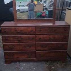LongBoy Dresser With Mirror 