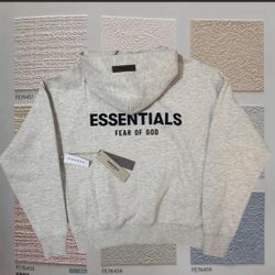 🔥 FEAR OF GOD ESSENTIALS HOODIE – LIGHT OATMEAL – SIZE XXS (NEW)