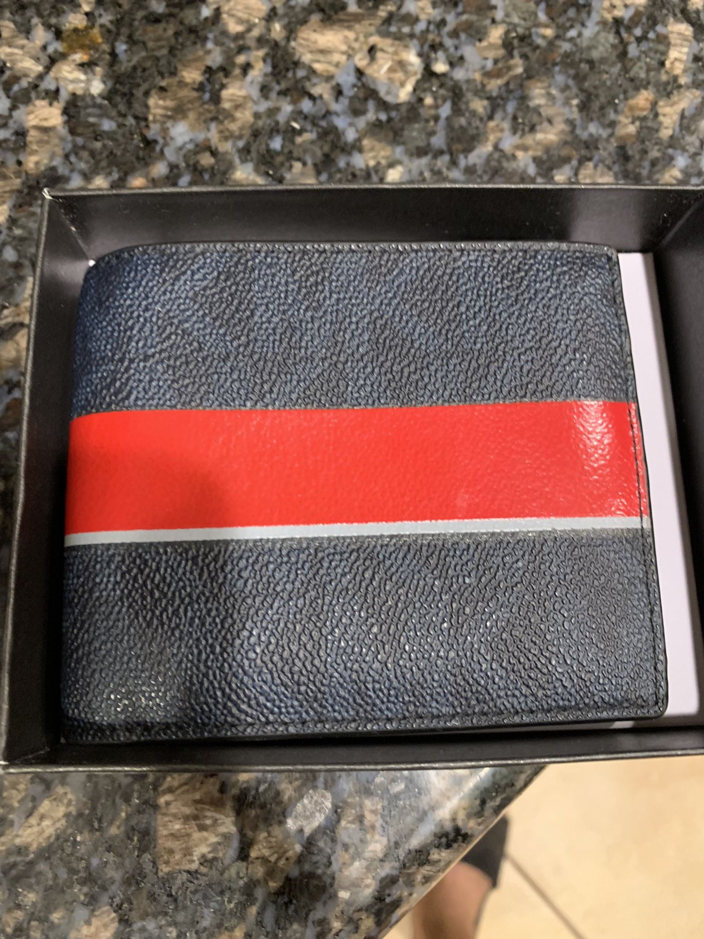 Michael kors wallet used sale