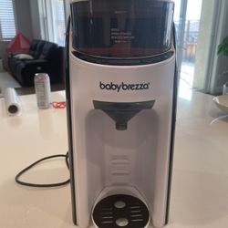 Baby Brezza Formula Dispenser