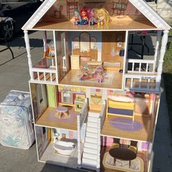 Doll House