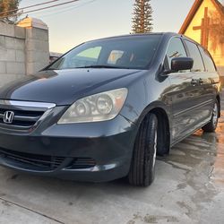 2005 Honda Odyssey