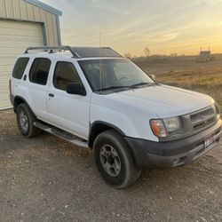 2000 Nissan Xterra 4x4 193,000 Mile Tow Package Runs Good!