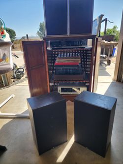 Household Stereo System & Speakers