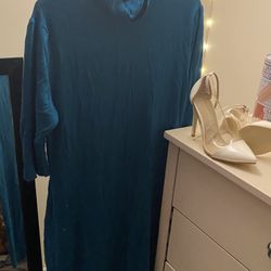 BCBG Maxazria Women’s Dress (Large)