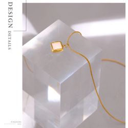 Statement Shell Square Pendant Necklace