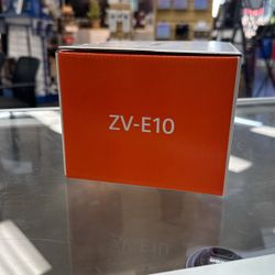New Sony Zve10 Camera With Lens 