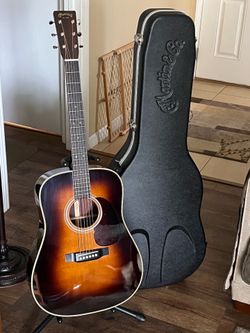 Martin HD28 Sunburst Acoustic Guitar