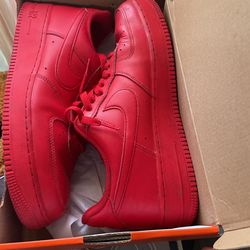 Air Force 1 Triple Red 