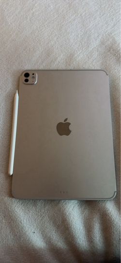 iPad M5, newest generation with magic keyboard and pencil pro iPad M5, pro 11 inch WiFi +cellular  newest generation with magic keyboard and pencil pr