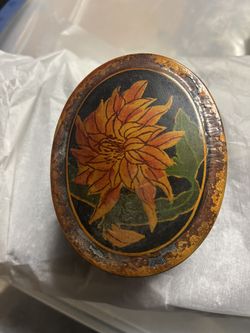 Vintage Lacquer Box With Lid Painted Flowers