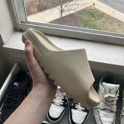 Yeezy Slide Desert Sand 9