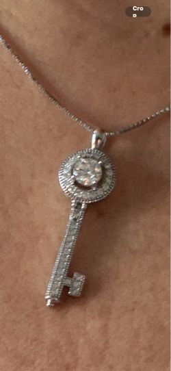 1ct moissanite key necklace