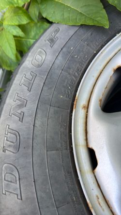 245/75/16 Toyota rims with caps x4