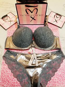 Victoria's Secret underwear set 38C for Sale in Los Angeles, CA