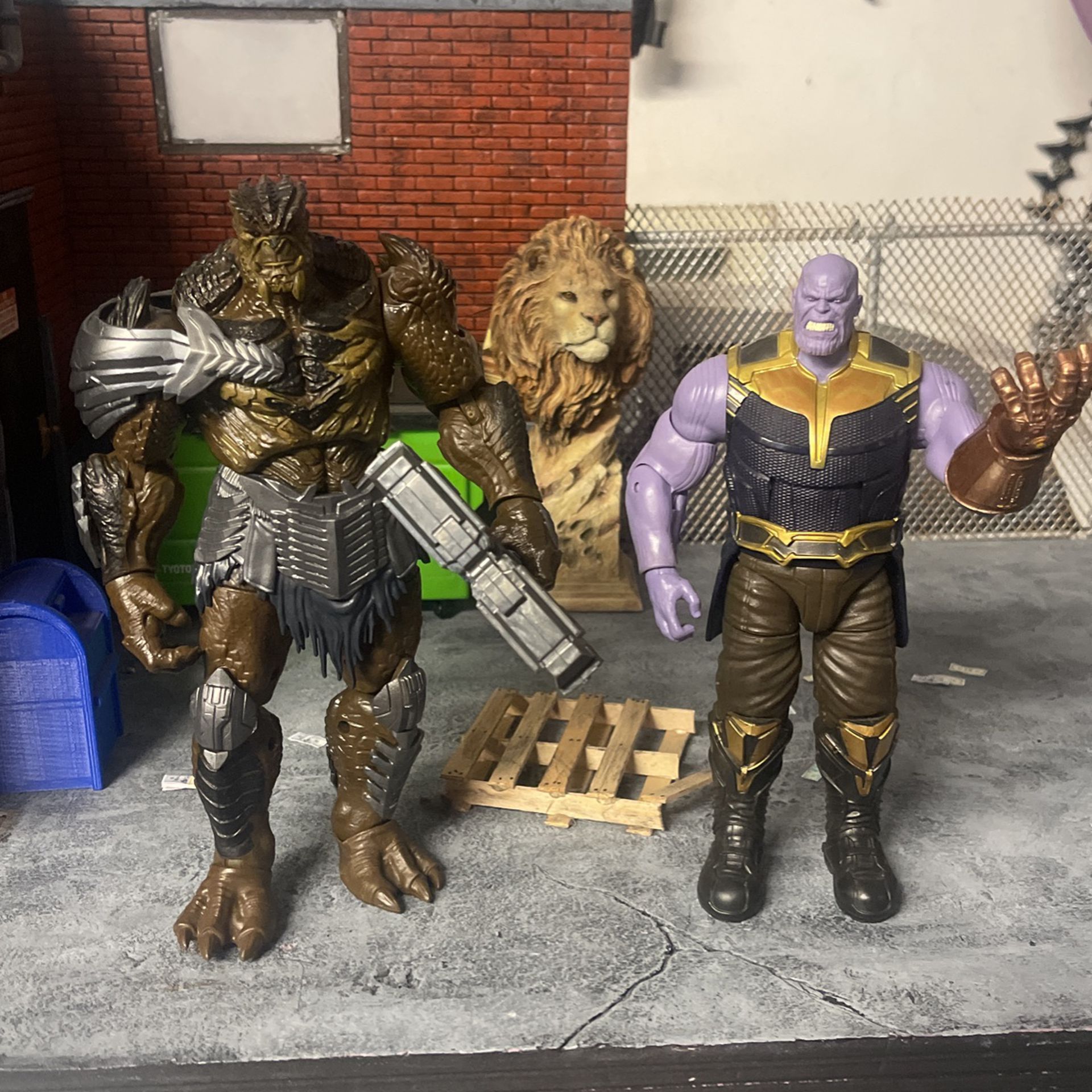 Marvel Legends Build A Figure Cull/Thanos Set