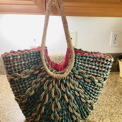 Straw summer bag in turquoise and natural