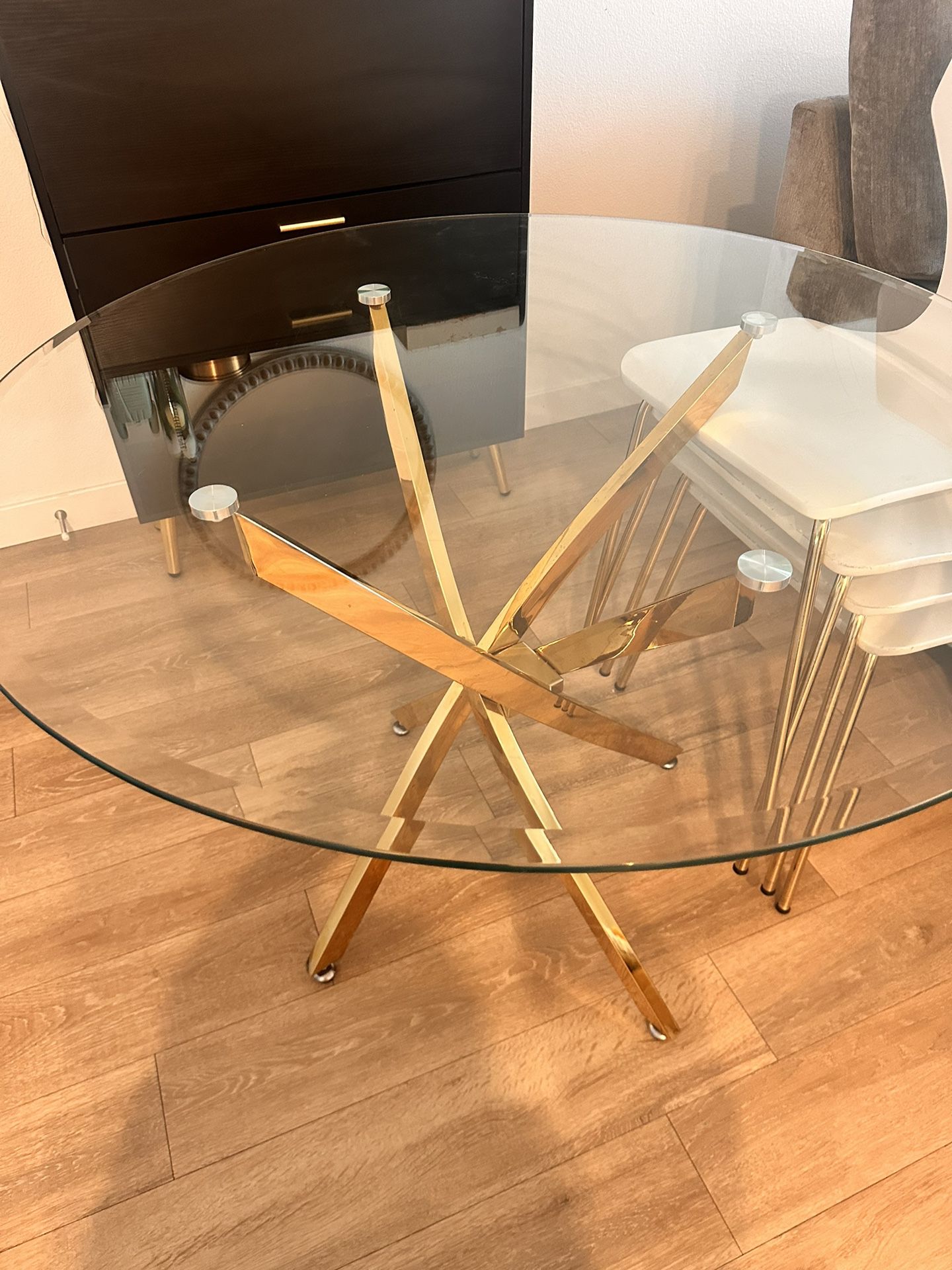Round Kitchen Glass Table + 4 Chairs 