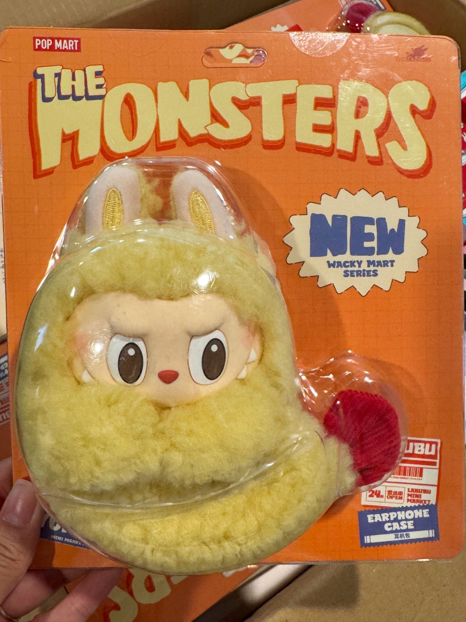 🟡 THE MONSTERS WACKY MART SERIES SHRIMP EARPHONE CASE