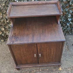 Solid Oak Cabinet With Shelf 