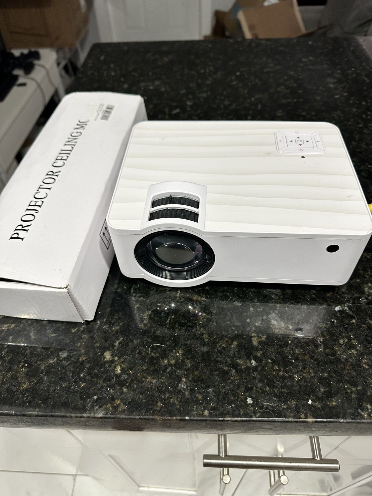 Projector With ceiling Mount