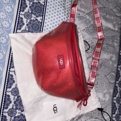 UGG Fanny Pack With Dust Cover And Authenticity Card