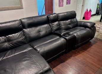 Sectional couch