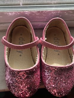 Toddler girl flats Size 4 Pink and Sparkly