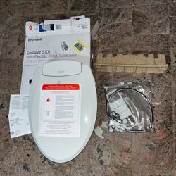 Brondell Bidet Toilet Seat Non-Electric Swash Ecoseat, Fits Elongated Toilets, White