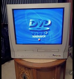 Vintage Magnavox 20MC4304 20" in CRT Tube TV fat DVD VCR Player Combo OLD GAMING STATION NES player