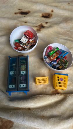 Random mini brands
