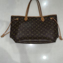 Authentic Louis Vuitton neverfull MM used Condition for Sale in