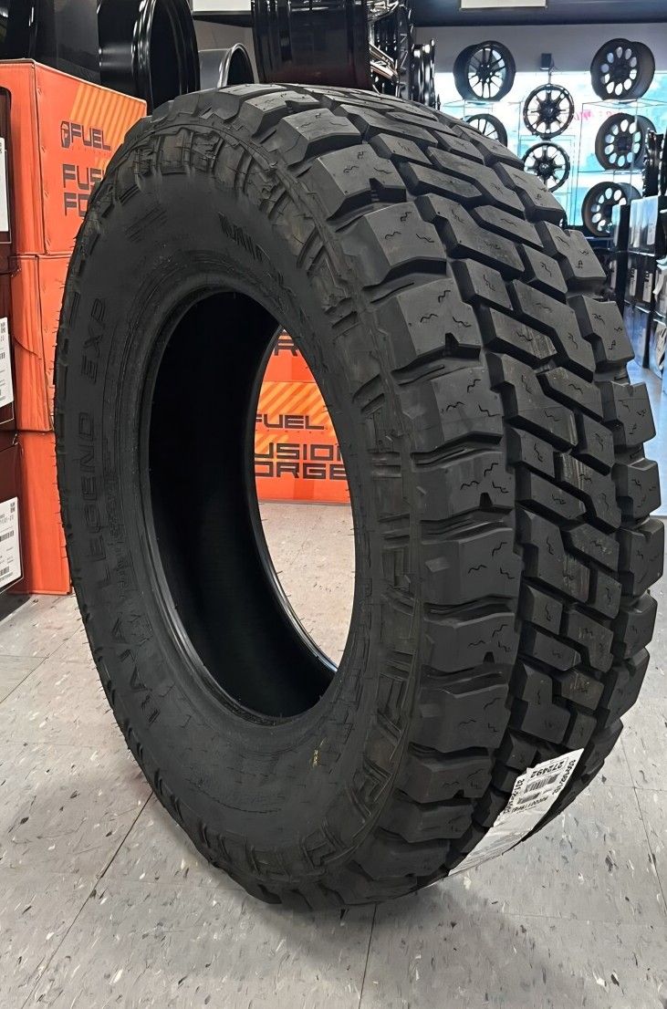 Mickey thompson 31/10.5r15LT