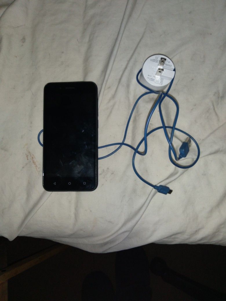 Umx U683CL Cell Phone