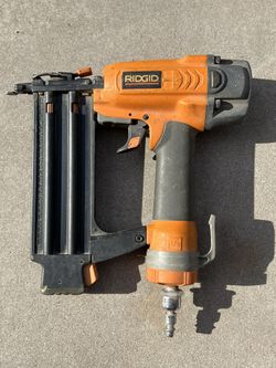 Ridgid 18 Gauge Brad Nailer