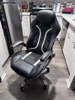 $400 for $150 Xplorer 51 Gaming Chair in Black Faux Leather